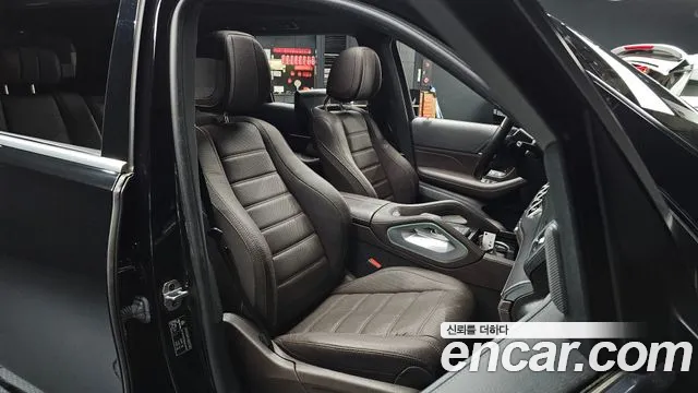 Mercedes-Benz GLS-Class — Фото автомобиля 10