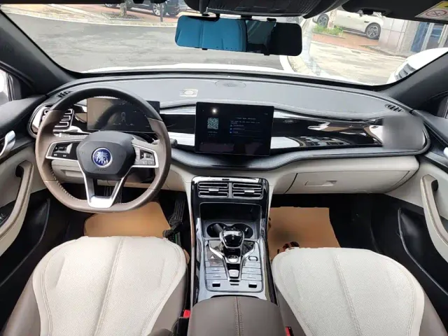 BYD Qin PLUS — Фото автомобиля 9