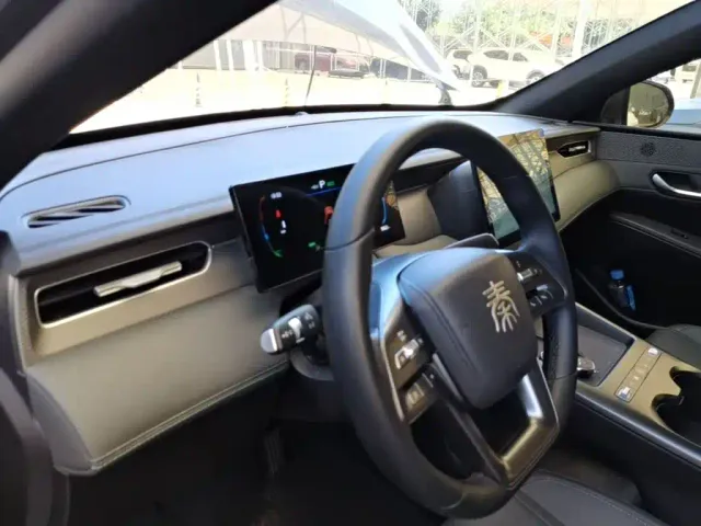 BYD Qin PLUS — Фото автомобиля 9