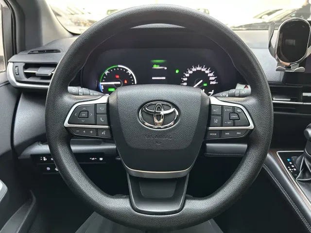 Toyota Granvia — Фото автомобиля 23