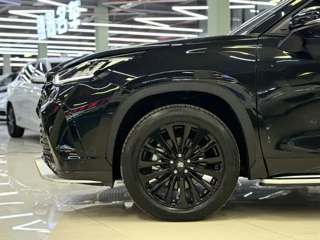 Toyota Crown Kluger — Фото автомобиля 21