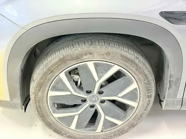BYD Song L DM-i — Фото автомобиля 2