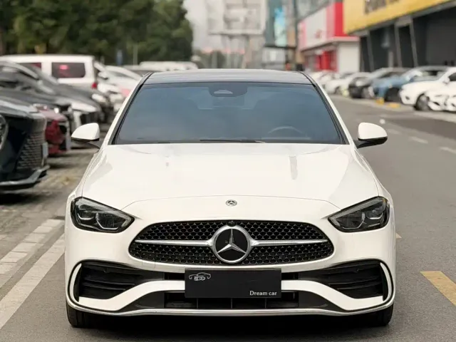 Mercedes-Benz C-Class — Фото автомобиля 2