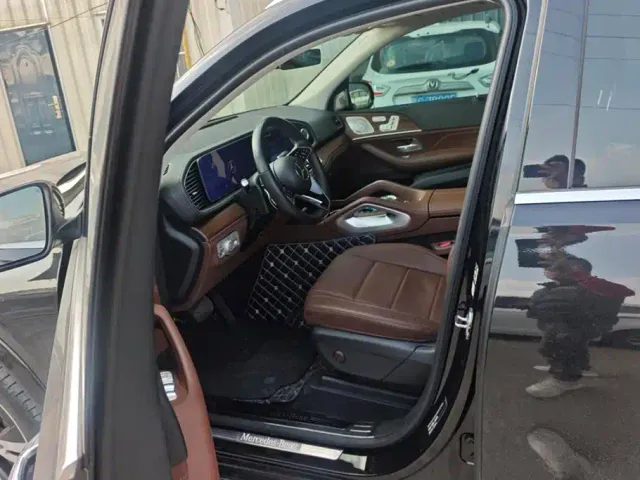 Mercedes-Benz GLE-Class — Фото автомобиля 9