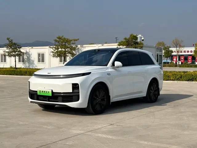 Фотография автомобиля — Li Auto L8