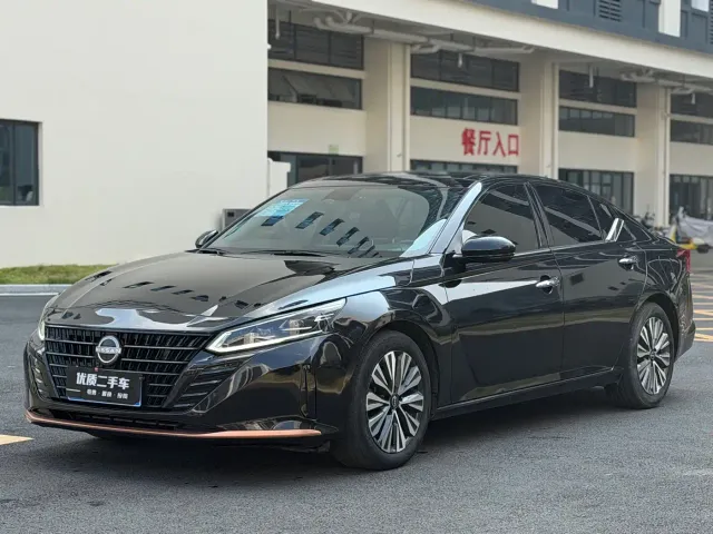 Фотография автомобиля — Nissan Teana