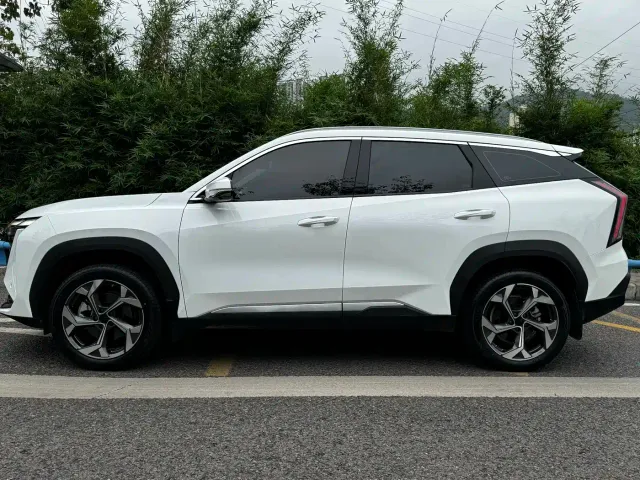 Geely Boyue L — Фото автомобиля 26