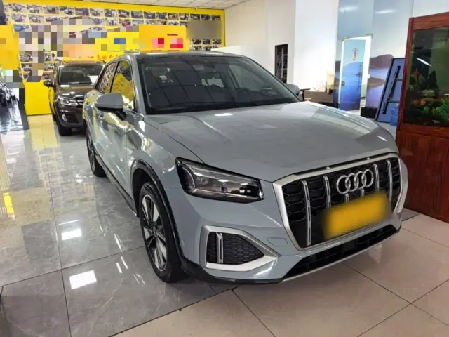 Audi Q2L — Фото автомобиля 3
