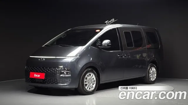 Фотография автомобиля — Hyundai Staria