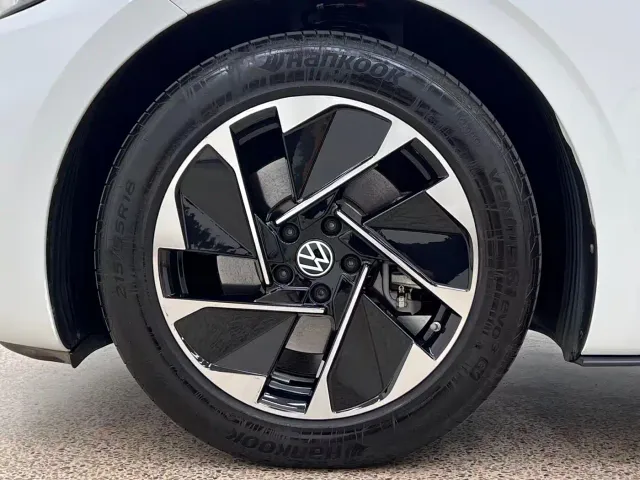 Volkswagen ID.3 — Фото автомобиля 15