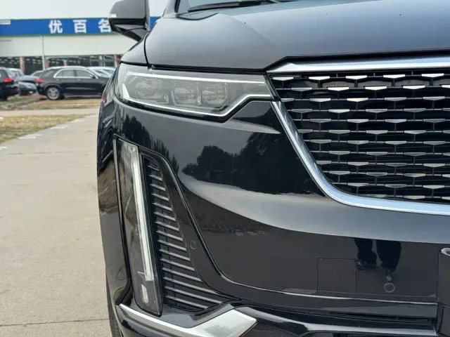 Cadillac Cadillac XT6 2022 2.0T 6-Seater 2WD Luxury Edition — Фото автомобиля 13