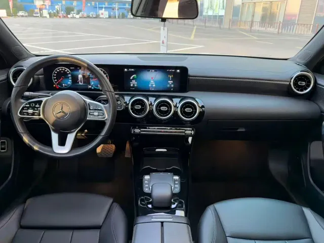 Mercedes-Benz A-Class — Фото автомобиля 9