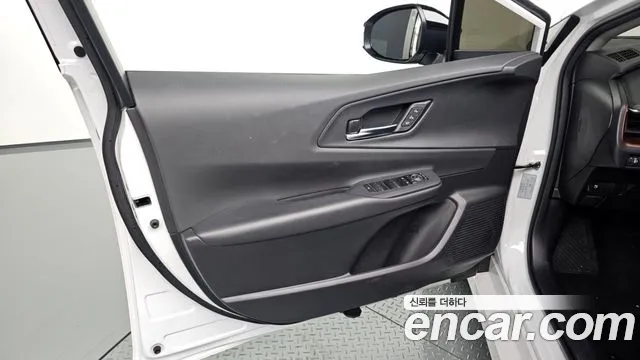 Toyota Prius — Фото автомобиля 23