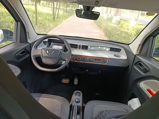 Wuling Hongguang Mini EV — Фото автомобиля 9