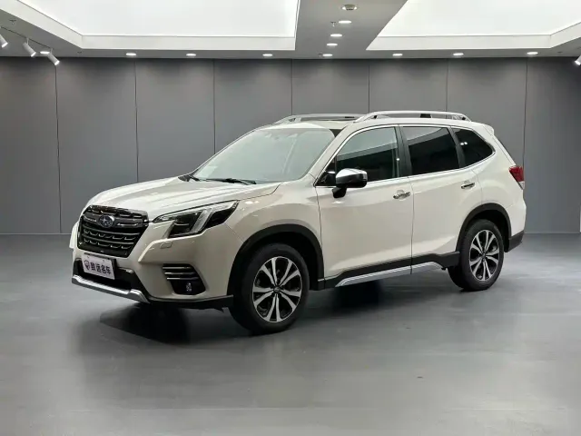 Фотография автомобиля — Subaru Forester