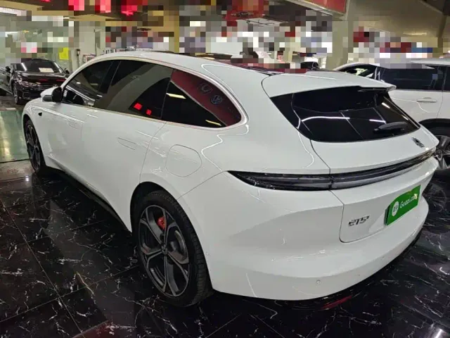 Nio ET5 Touring — Фото автомобиля 4