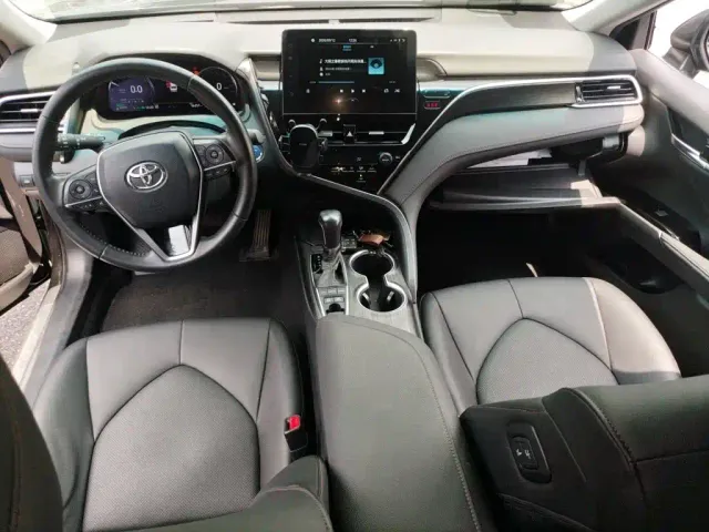 Toyota Camry — Фото автомобиля 10