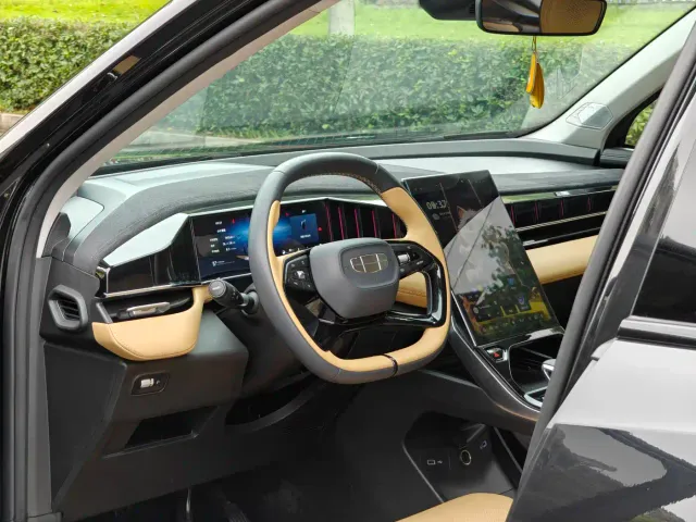 Geely Boyue L — Фото автомобиля 9