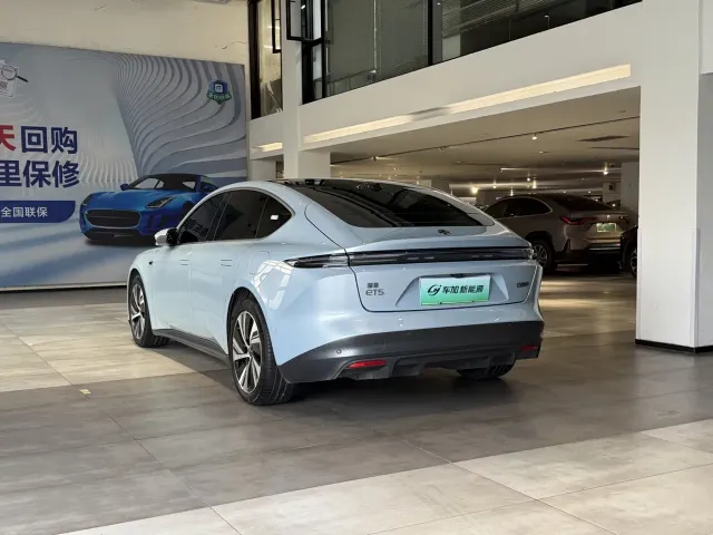 Nio ET5 — Фото автомобиля 7