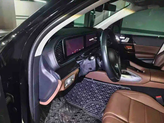 Mercedes-Benz GLE-Class — Фото автомобиля 2