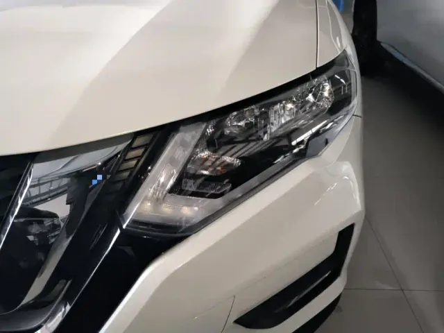 Nissan X-Trail — Фото автомобиля 18