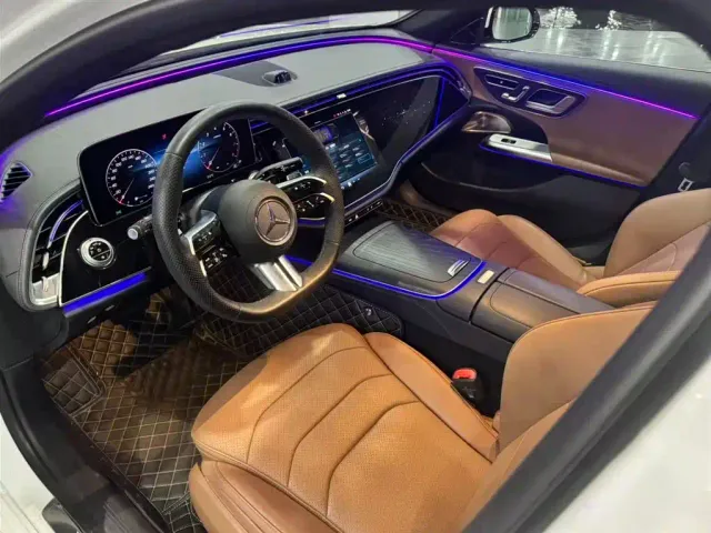 Mercedes-Benz E-Class — Фото автомобиля 9