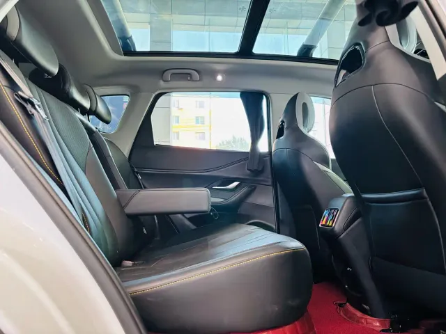BYD Seal 05 DM-i — Фото автомобиля 14