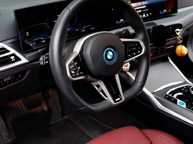 BMW i3 — Фото автомобиля 4