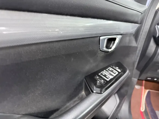 Wuling Asta — Фото автомобиля 9
