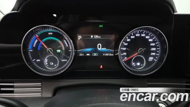 Hyundai Grandeur Grandeur (New) Hybrid — Фото автомобиля 11