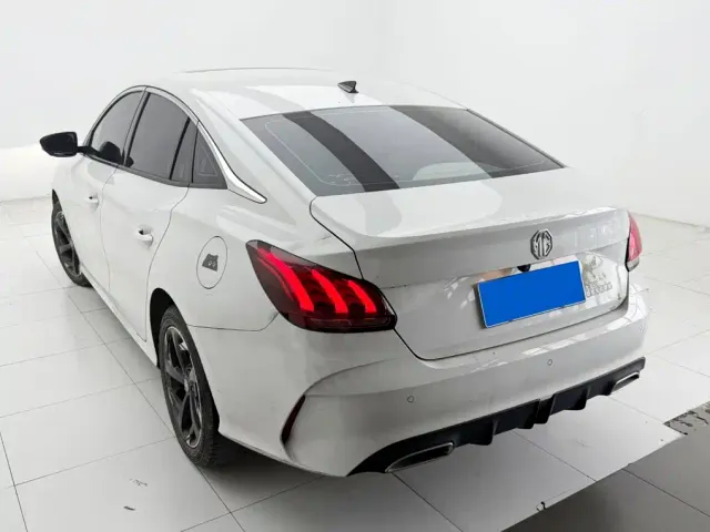 MG 5 — Фото автомобиля 7