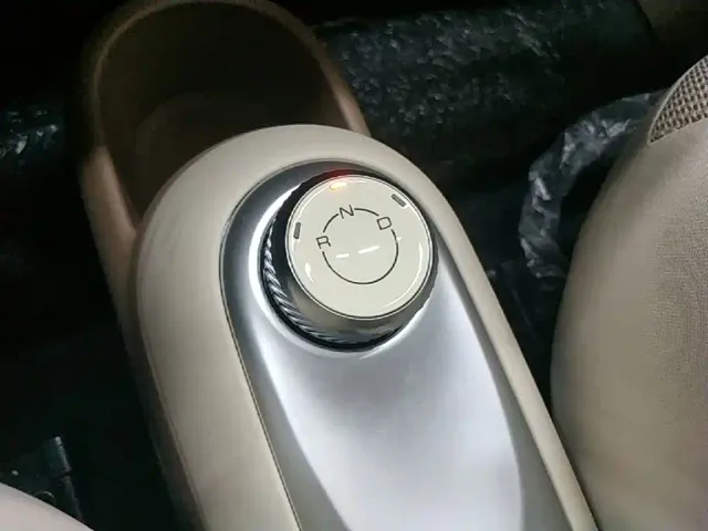 Wuling Hongguang Mini EV — Фото автомобиля 13