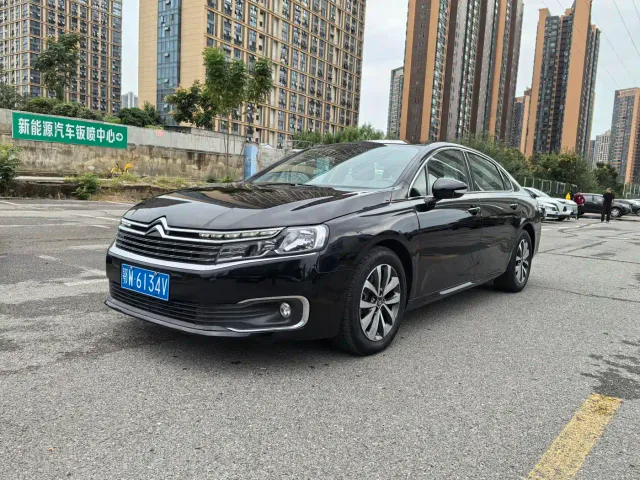 Фотография автомобиля — Citroen C6