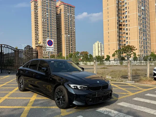 BMW 3 Series — Фото автомобиля 3