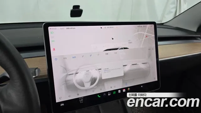 Tesla Model 3 — Фото автомобиля 23
