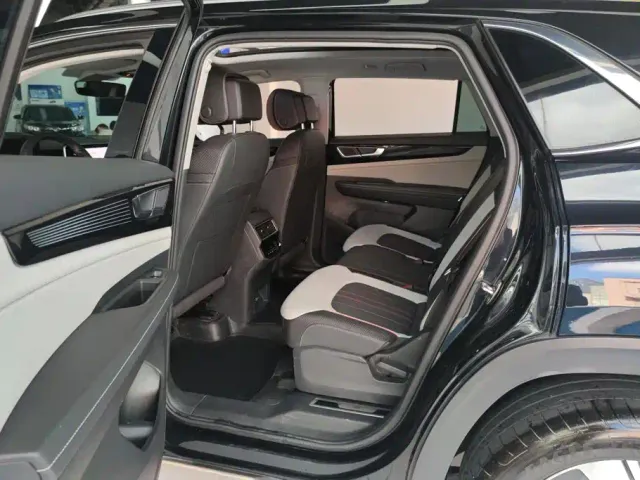 Volkswagen Teramont — Фото автомобиля 11
