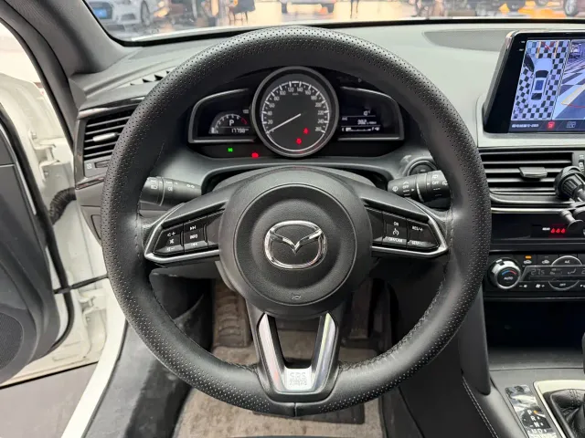 Mazda CX-4 — Фото автомобиля 7