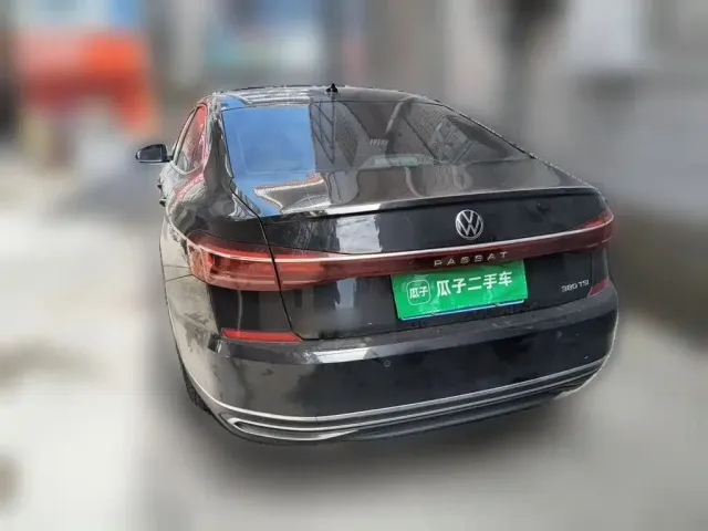 Volkswagen Passat — Фото автомобиля 6