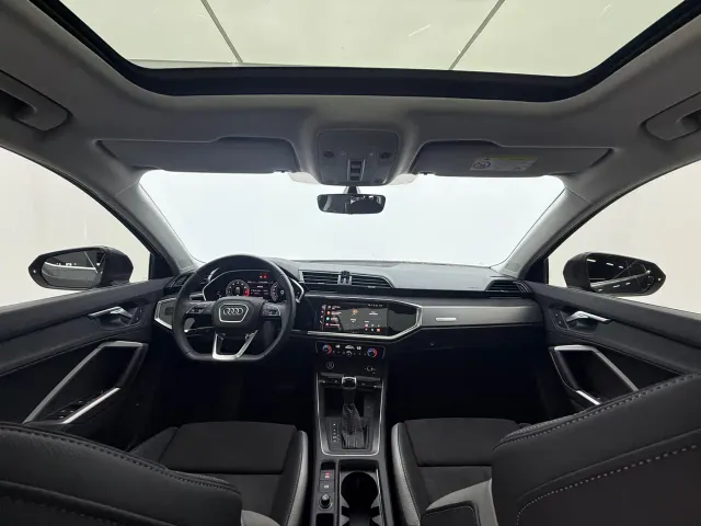 Audi Q3 — Фото автомобиля 9