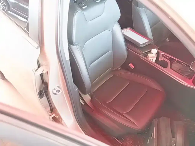 Geely Emgrand — Фото автомобиля 24