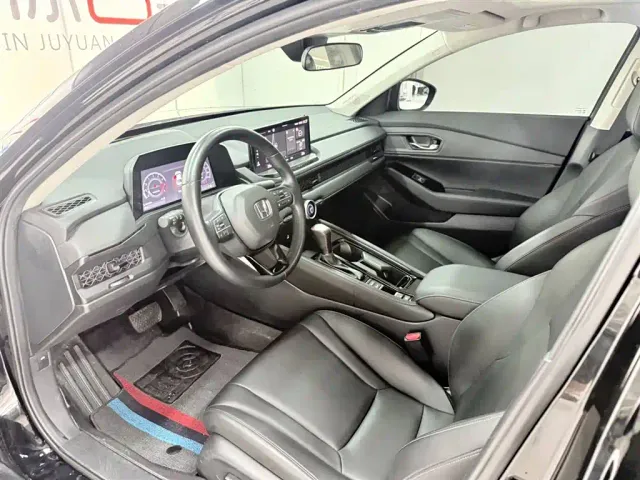 Honda Accord — Фото автомобиля 8