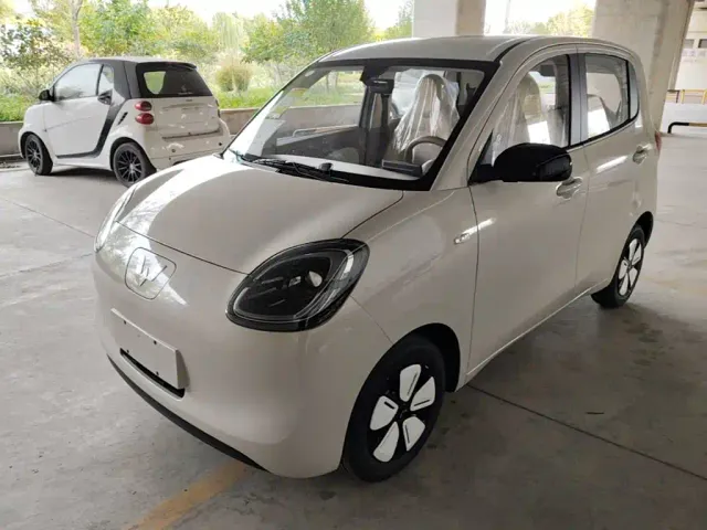 Фотография автомобиля — Wuling Hongguang Mini EV