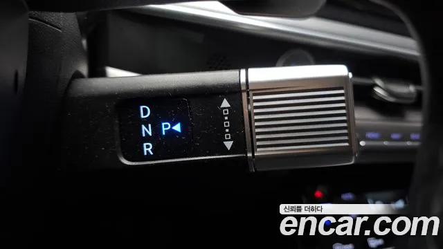 Hyundai Grandeur Grandeur (GN7) 2.5 Бензин 2WD — Фото автомобиля 9