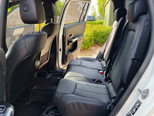 Mercedes-Benz GLB-Class — Фото автомобиля 11