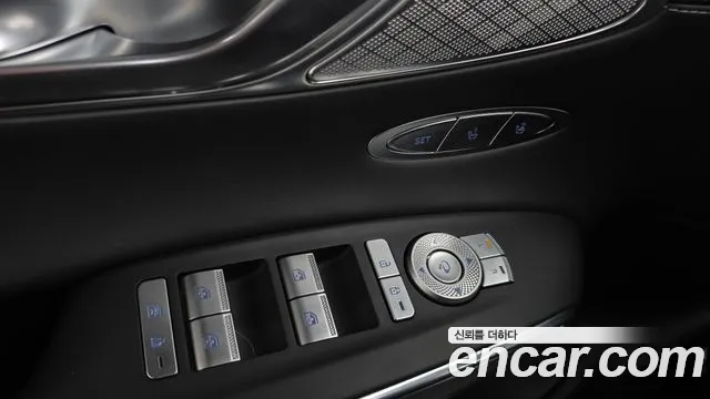 Genesis GV70 — Фото автомобиля 26