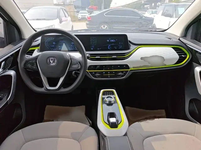 Changan Benben E-Star — Фото автомобиля 9