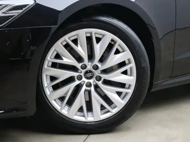 Audi A7L — Фото автомобиля 26