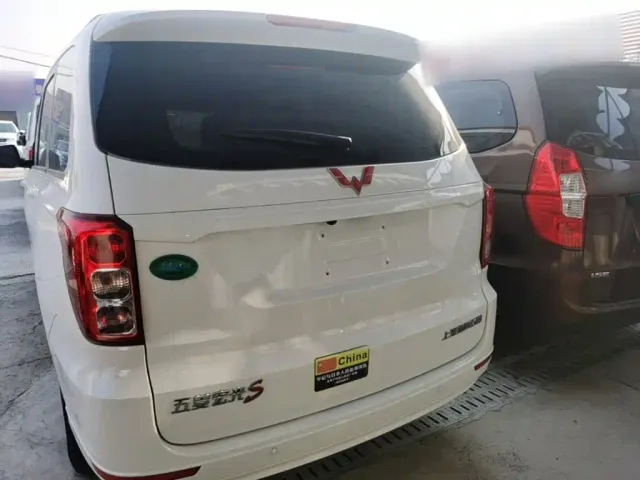 Wuling Hongguang — Фото автомобиля 5