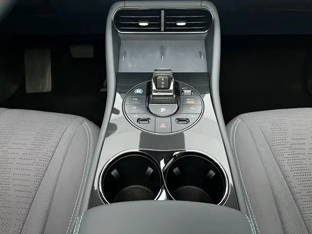 BYD Seal 06 GT — Фото автомобиля 12