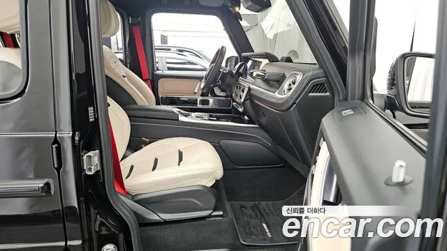 Mercedes-Benz G-Class — Фото автомобиля 11